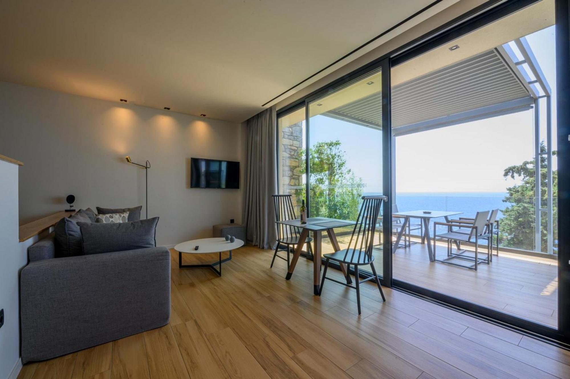 Mani Suites Агиос-Николаос Экстерьер фото