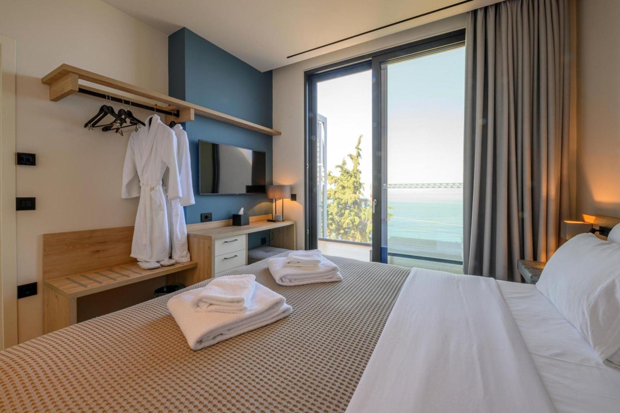 Mani Suites Агиос-Николаос Экстерьер фото