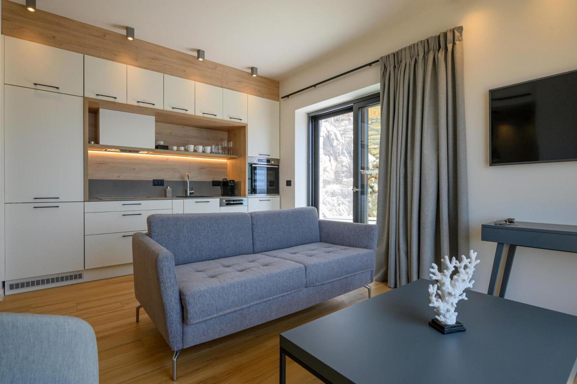Mani Suites Агиос-Николаос Экстерьер фото