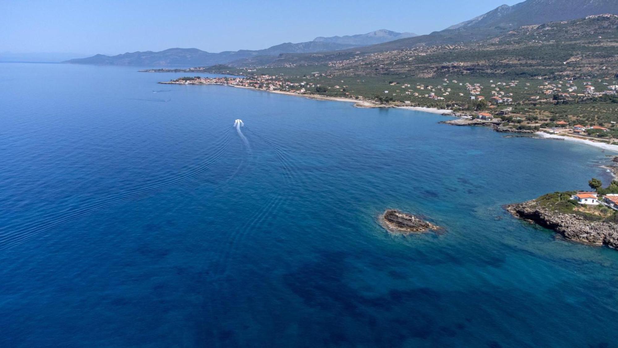 Mani Suites Агиос-Николаос Экстерьер фото