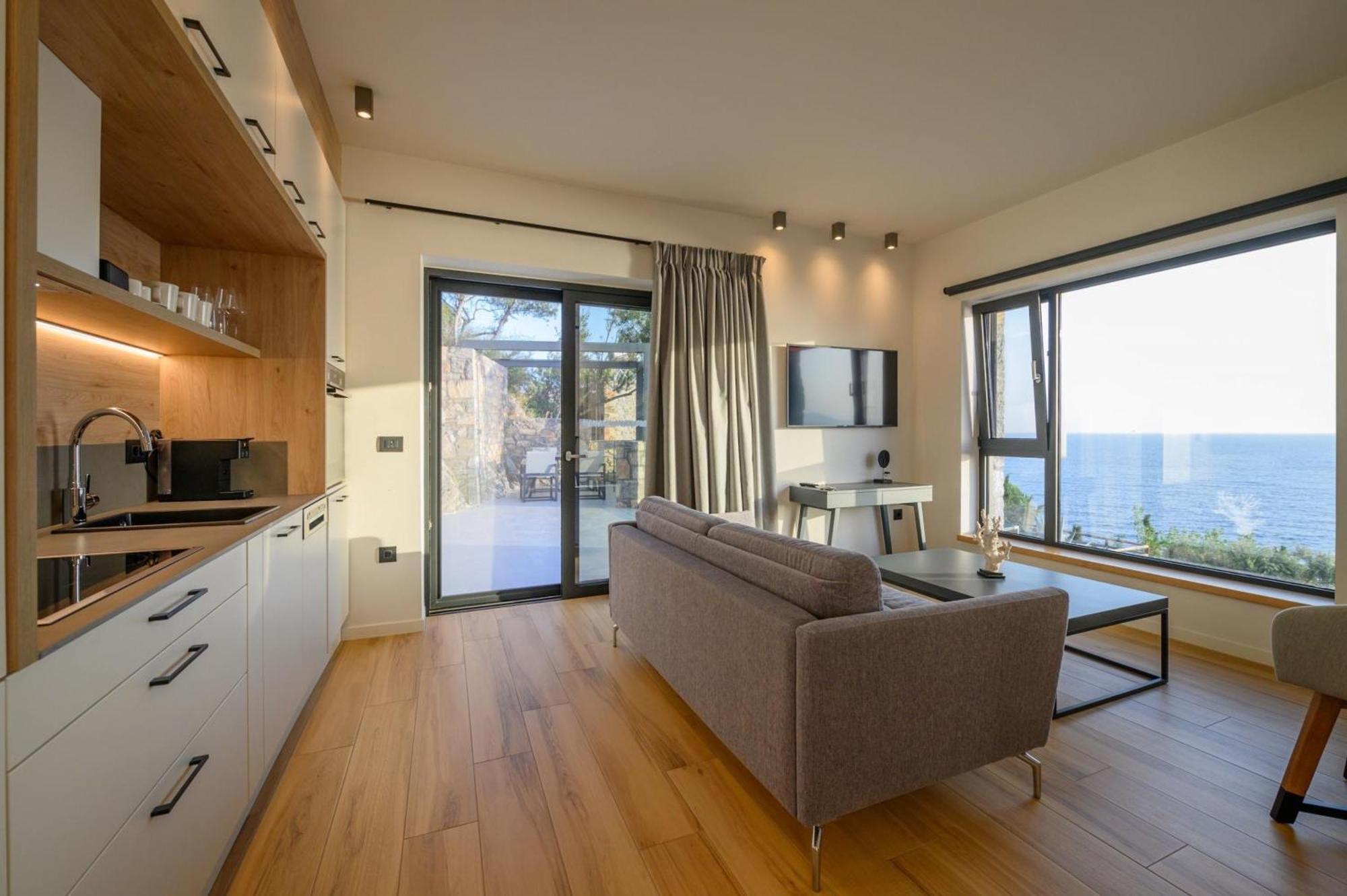 Mani Suites Агиос-Николаос Экстерьер фото